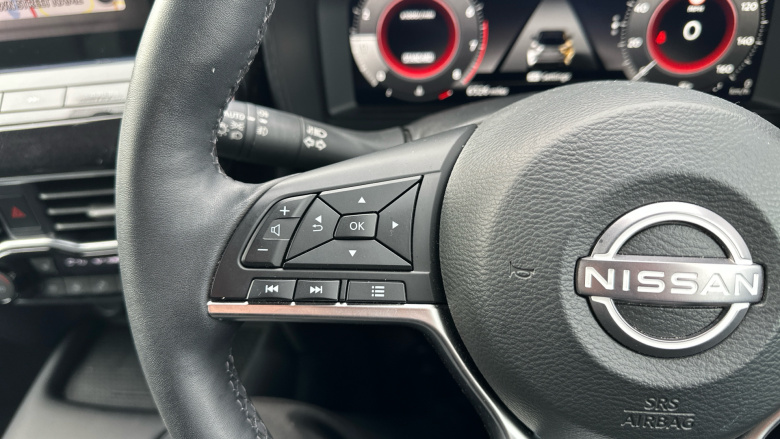 Nissan Juke 1.0 DiG-T Tekna 5dr Petrol Hatchback